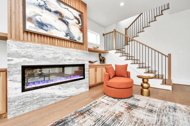 1721 Chantilly Lane, Houston, TX 77018