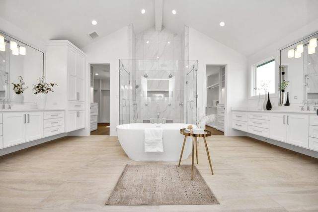 1721 Chantilly Lane, Houston, TX 77018
