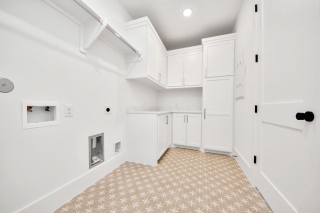 1721 Chantilly Lane, Houston, TX 77018