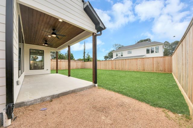 1721 Chantilly Lane, Houston, TX 77018