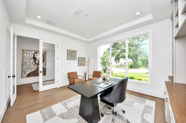 1721 Chantilly Lane, Houston, TX 77018