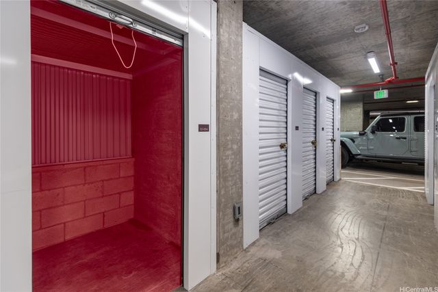 987 Queen Street 2104, Honolulu, HI 96814