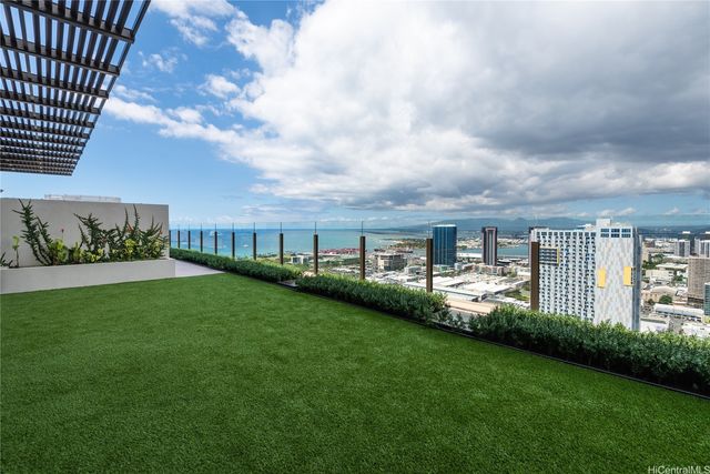 987 Queen Street 2104, Honolulu, HI 96814