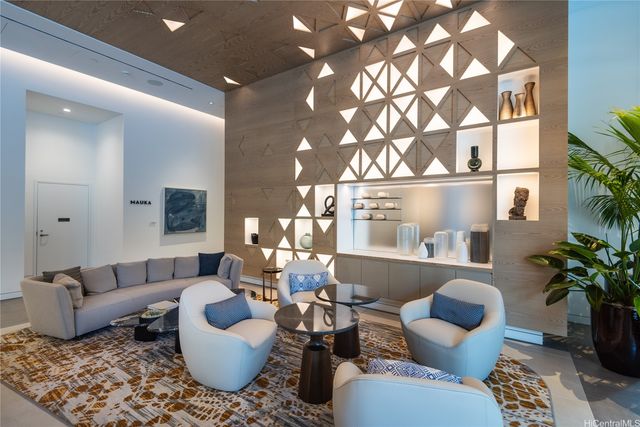 987 Queen Street 2104, Honolulu, HI 96814
