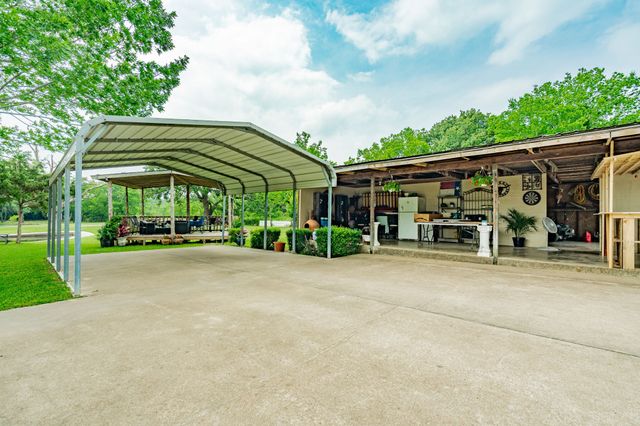 350 Vz County Road 3907, Wills Point, TX 75169