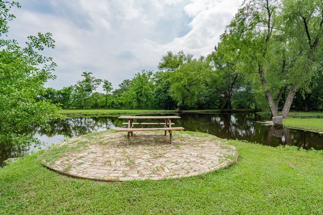 350 Vz County Road 3907, Wills Point, TX 75169