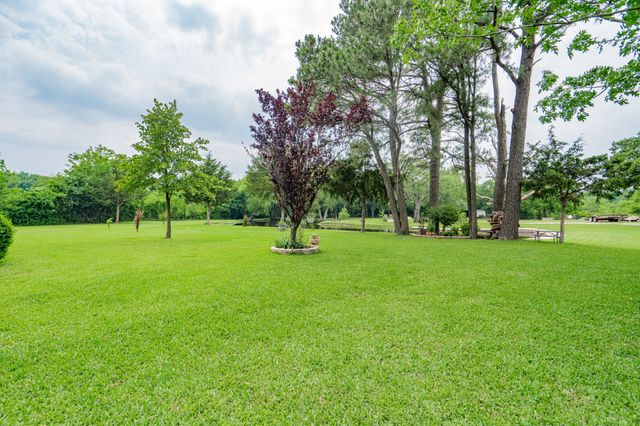350 Vz County Road 3907, Wills Point, TX 75169
