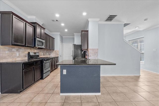 6525 Stoney Creek Drive, Pasadena, TX 77503