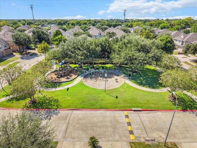 6525 Stoney Creek Drive, Pasadena, TX 77503