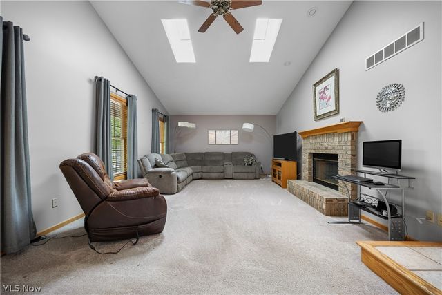 1312 Evelyn Lane, Akron, OH 44306