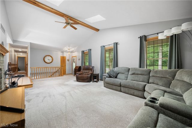 1312 Evelyn Lane, Akron, OH 44306