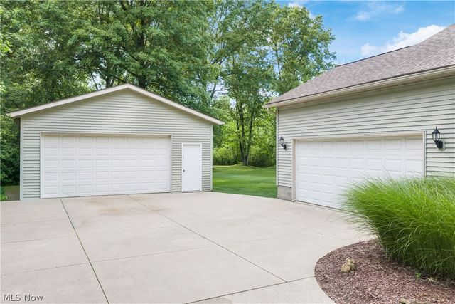 1312 Evelyn Lane, Akron, OH 44306