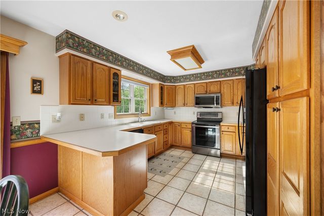 1312 Evelyn Lane, Akron, OH 44306