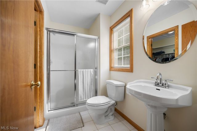 1312 Evelyn Lane, Akron, OH 44306