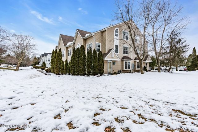 47 Madison Court, Tinton Falls, NJ 07712