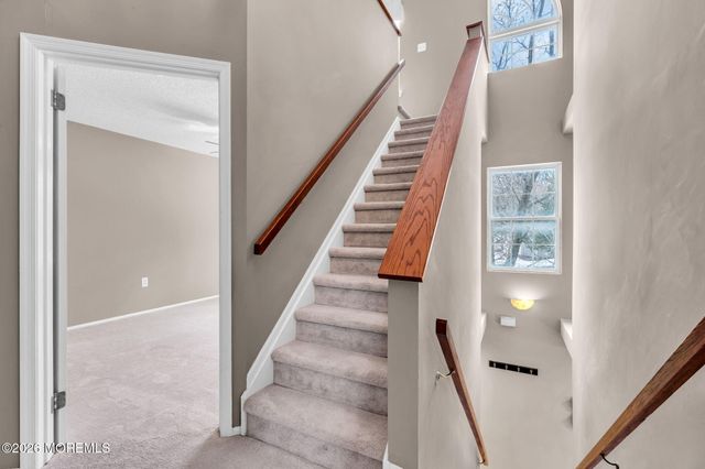 47 Madison Court, Tinton Falls, NJ 07712