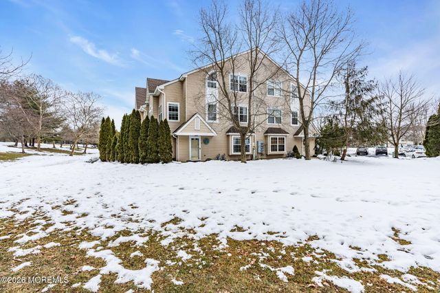 47 Madison Court, Tinton Falls, NJ 07712