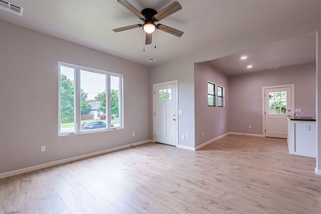 405 N Rock Island Avenue, El Reno, OK 73036