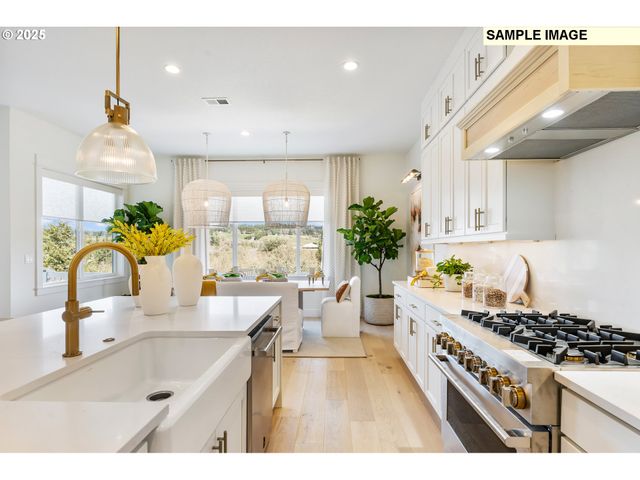 650 N Y St, Washougal, WA 98671