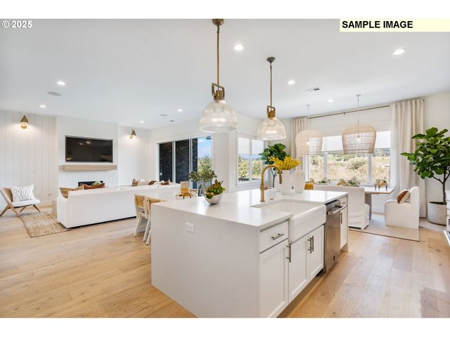 650 N Y St, Washougal, WA 98671