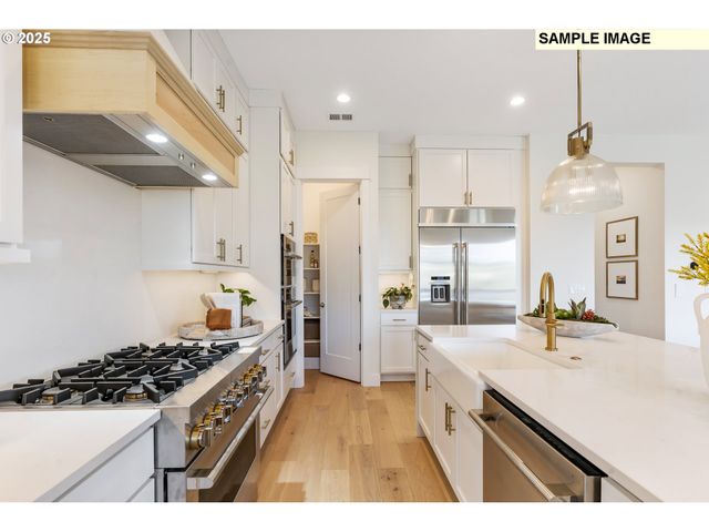 650 N Y St, Washougal, WA 98671