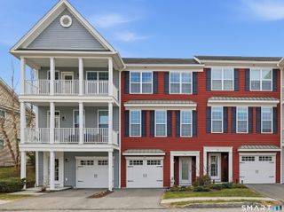 78 Warrington Round 78, Danbury, CT 06810