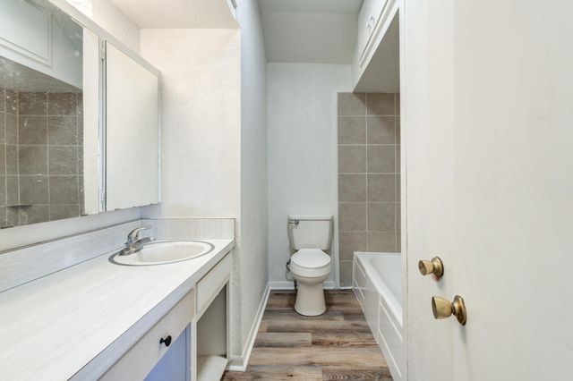 214 E 6th Street, Idalou, TX 79329