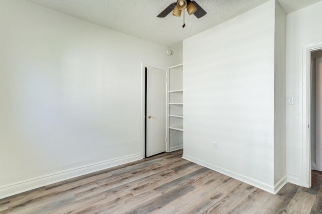 214 E 6th Street, Idalou, TX 79329