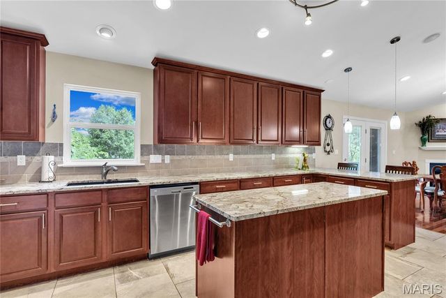 140 Juanita Lane, Arnold, MO 63010
