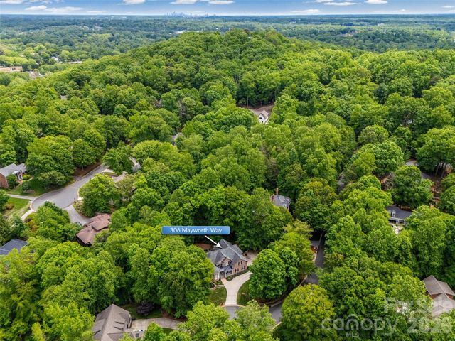 306 Mayworth Way, Cramerton, NC 28032