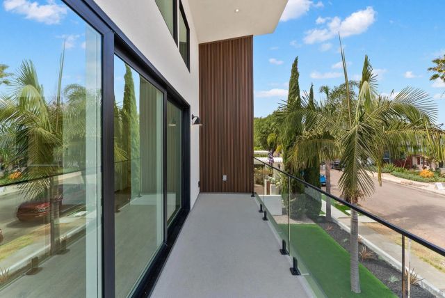 4052 Sequoia St, San Diego, CA 92109