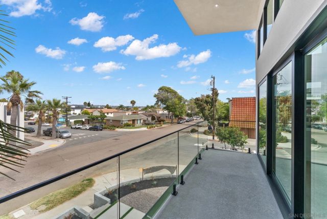 4052 Sequoia St, San Diego, CA 92109
