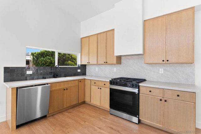4052 Sequoia St, San Diego, CA 92109