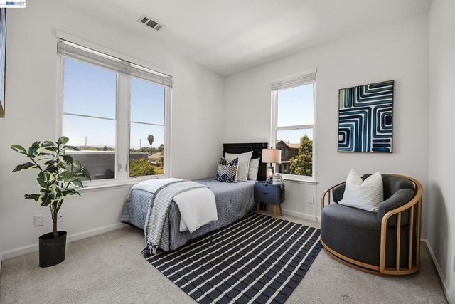 3816 Pioneer Ter, Fremont, CA 94555