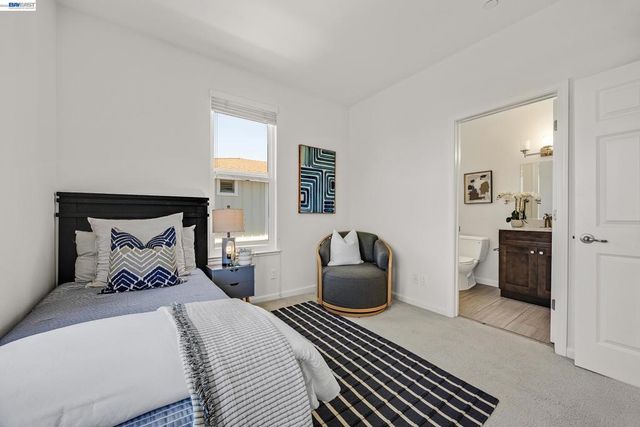 3816 Pioneer Ter, Fremont, CA 94555