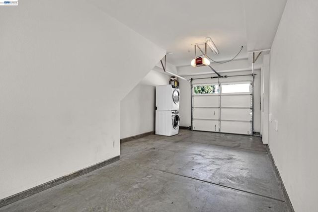 3816 Pioneer Ter, Fremont, CA 94555