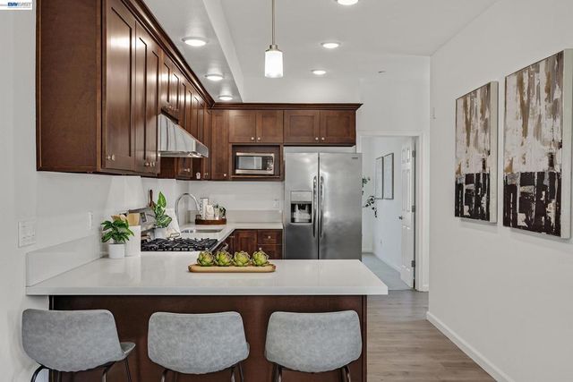 3816 Pioneer Ter, Fremont, CA 94555