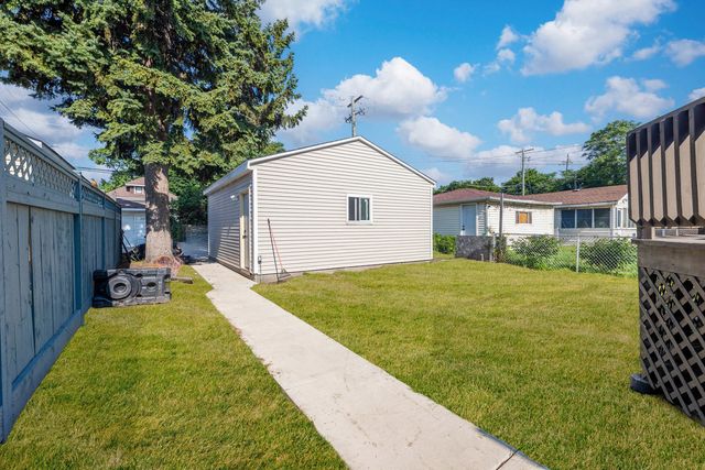 3136 Harvey Avenue, Berwyn, IL 60402