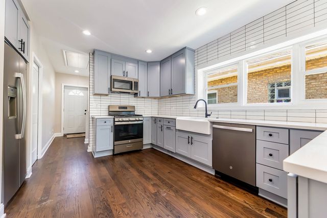 3136 Harvey Avenue, Berwyn, IL 60402