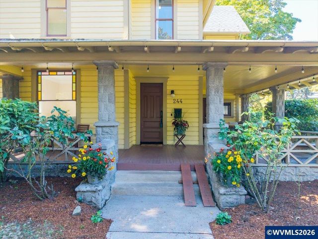 244 NW 8th St, Corvallis, OR 97330