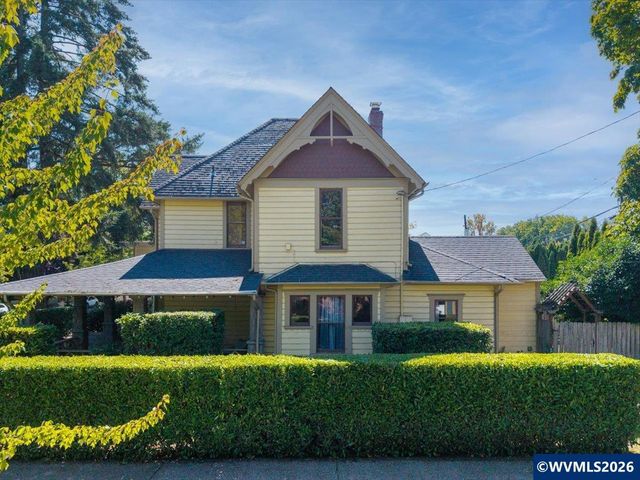 244 NW 8th St, Corvallis, OR 97330