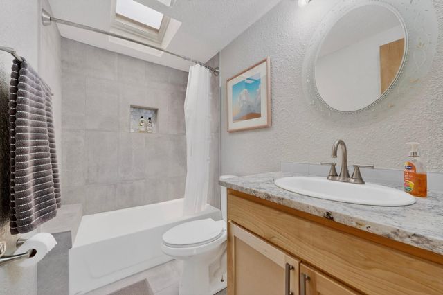 741 Garden Road SW, Albuquerque, NM 87105