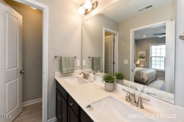 43 Memuru Court, Zebulon, NC 27597