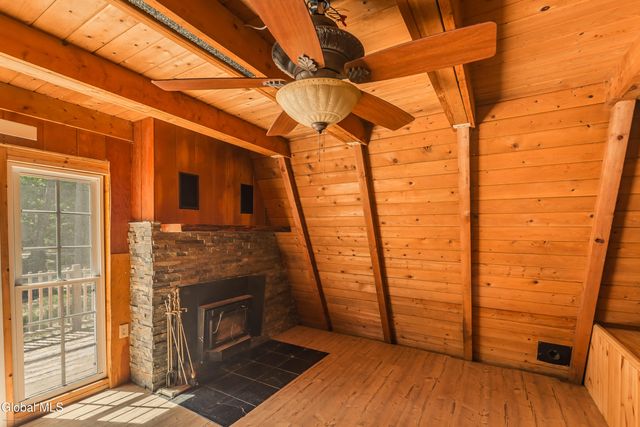 103 Florence Avenue, Northampton, NY 12117