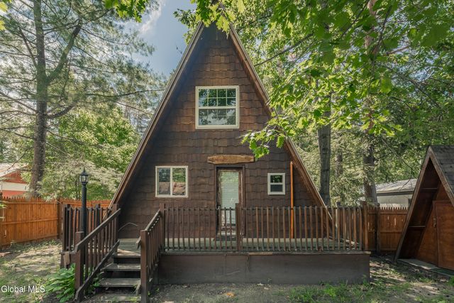 103 Florence Avenue, Northampton, NY 12117