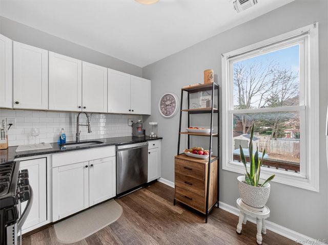 24 E Park Place, Suffern, NY 10901