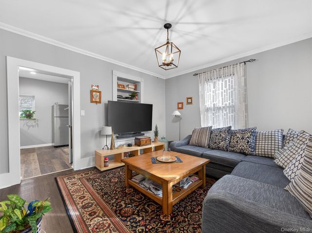 24 E Park Place, Suffern, NY 10901