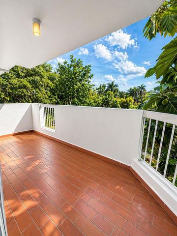 Ave. San Ignacio PRADOS DEL MONTE, Guaynabo, PR 00969