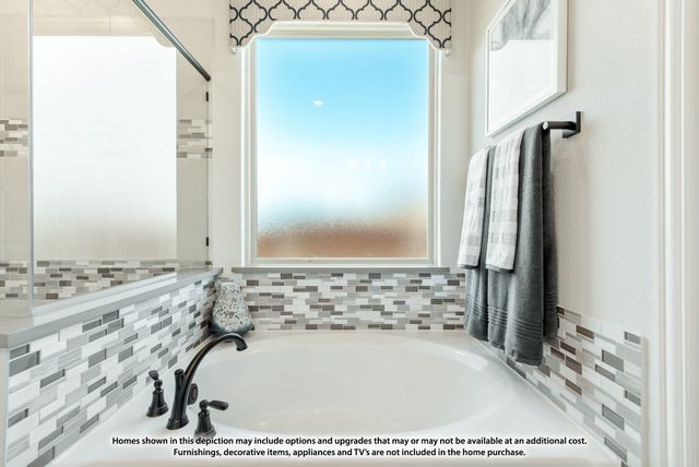 321 Atlas Cedar Drive, Glenn Heights, TX 75154