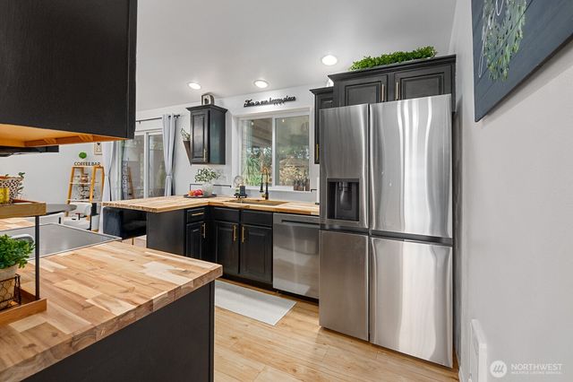 17 Conley Lane, Elma, WA 98541